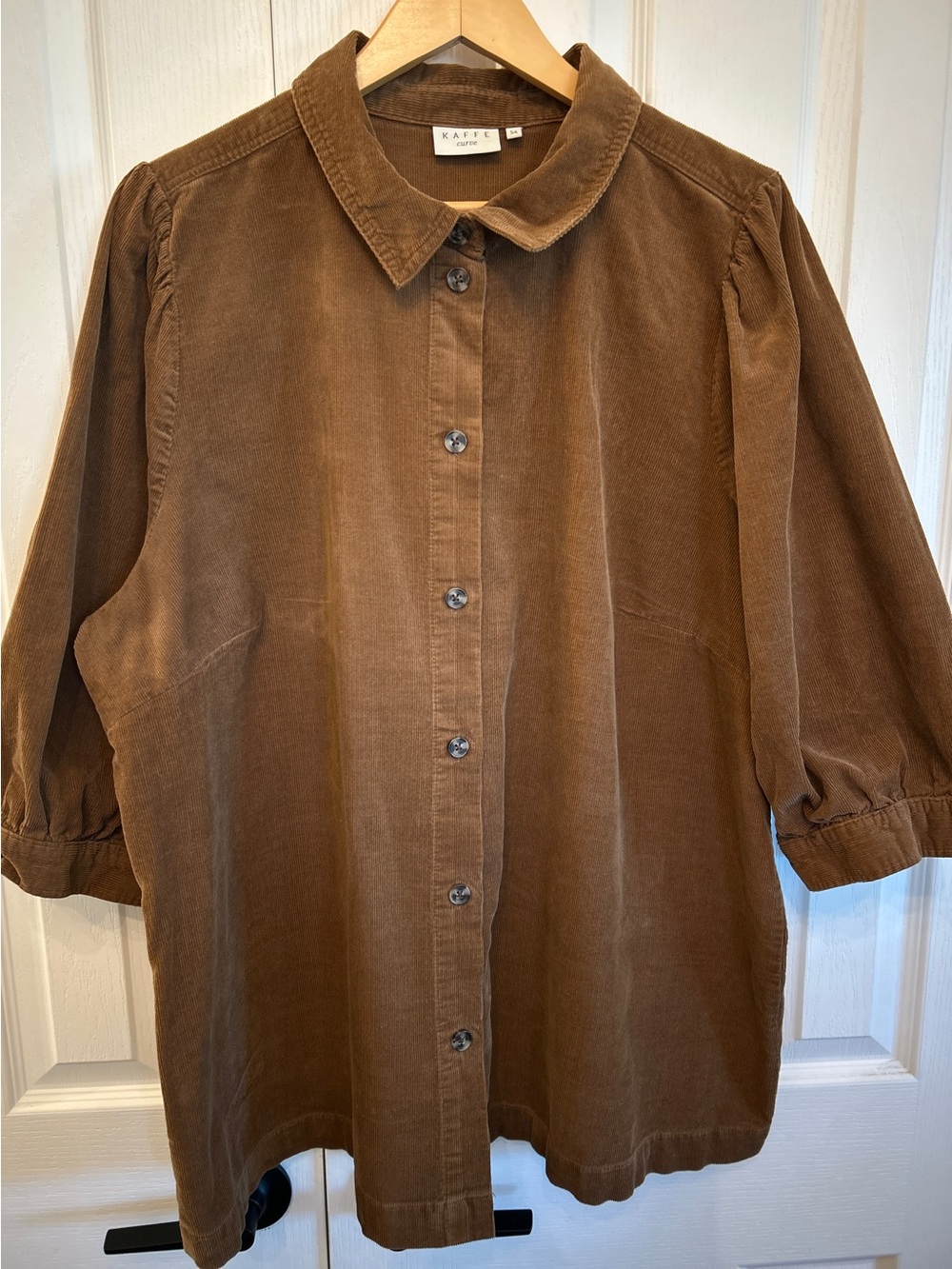 KAFFE Curve Cevana Women’s Brown Corduroy Button-Down Shirt – EU 54 / INTL XL